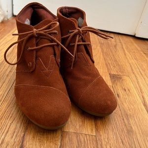 TOMS Brown  Desert Wedge Lace Up Ankle Bootie Shoe
